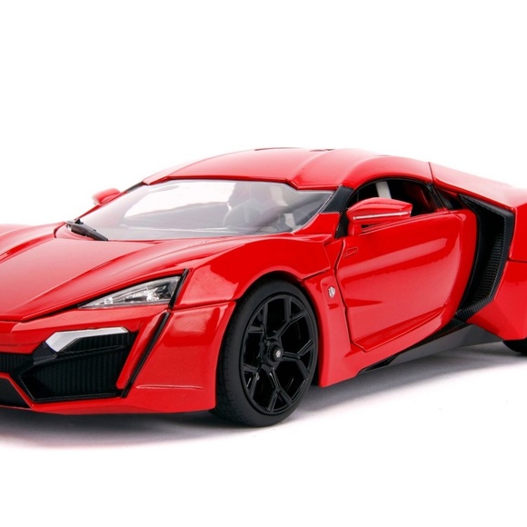 Fast & Furious 1:18 Scale Lykan Hypersport Die-cast Vehicle with Dom Figure - Picture 14 of 17